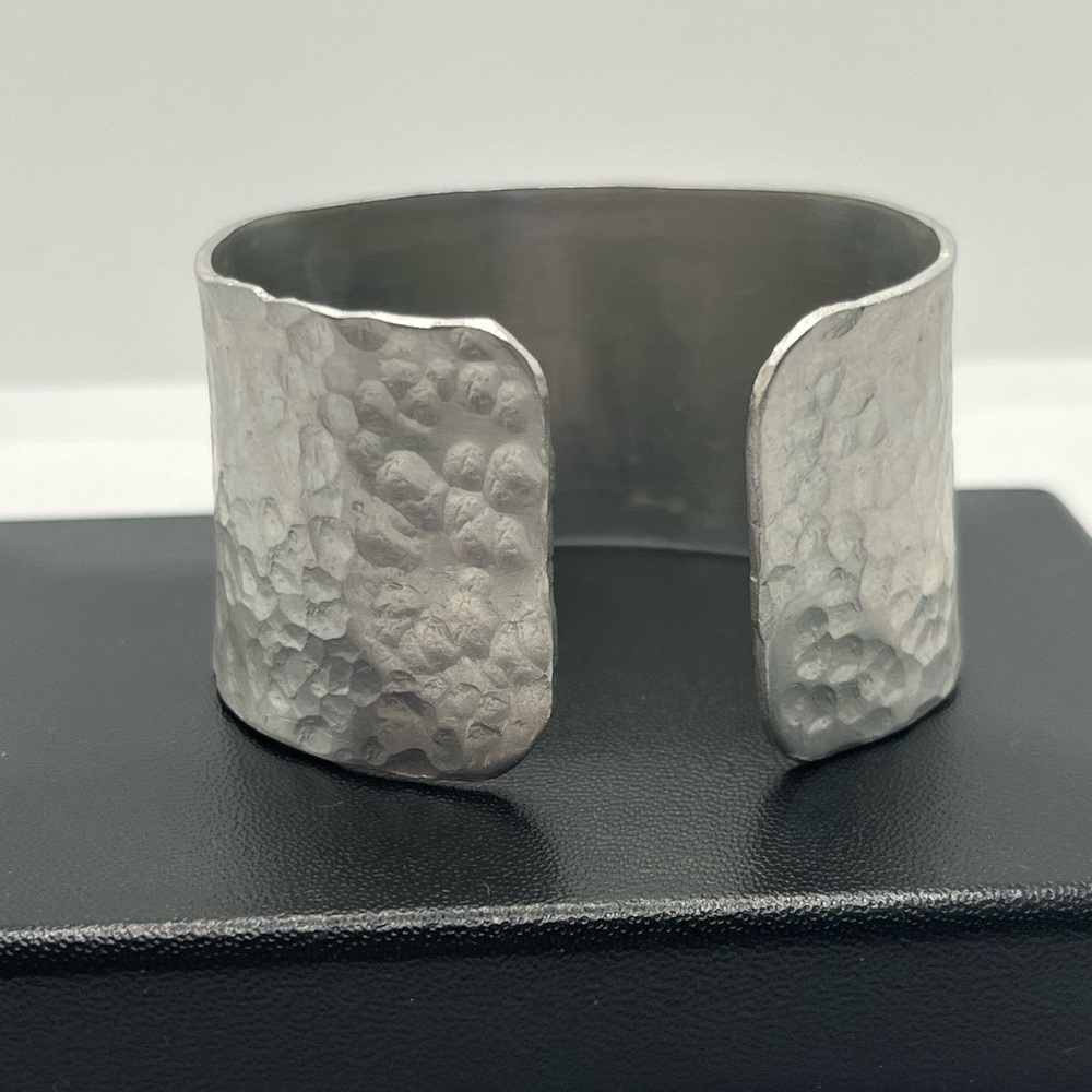 Vintage Silver Tone Tribal Design Bird Arrow Wide Cuff Bracelet View 3